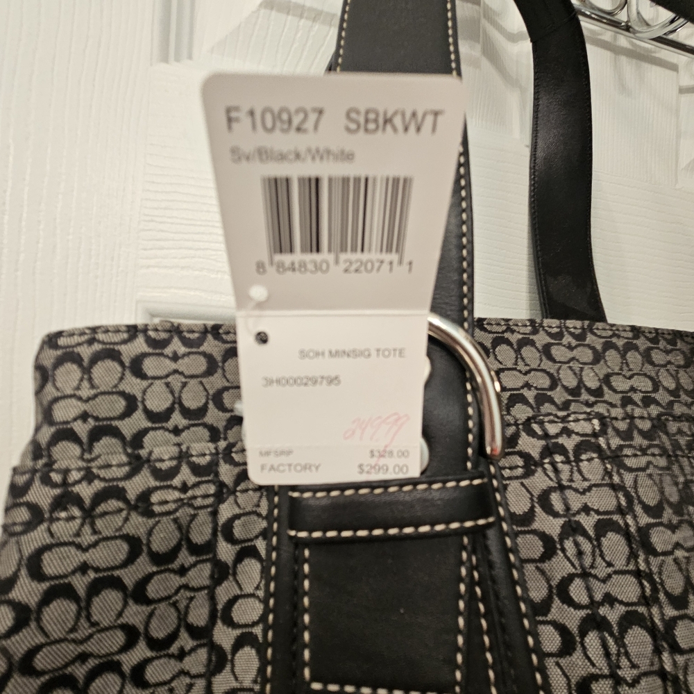 Coach Black and Gray Shoulder Bag w/ Signature Pattern With Matching Coin Purse - Picture 8 of 9